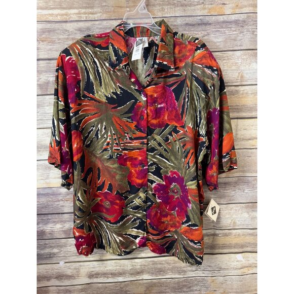 Basic Editions Woman Plus Size Shirt and Shorts Set 22W 24W Pink Floral Print NW - Picture 2 of 8